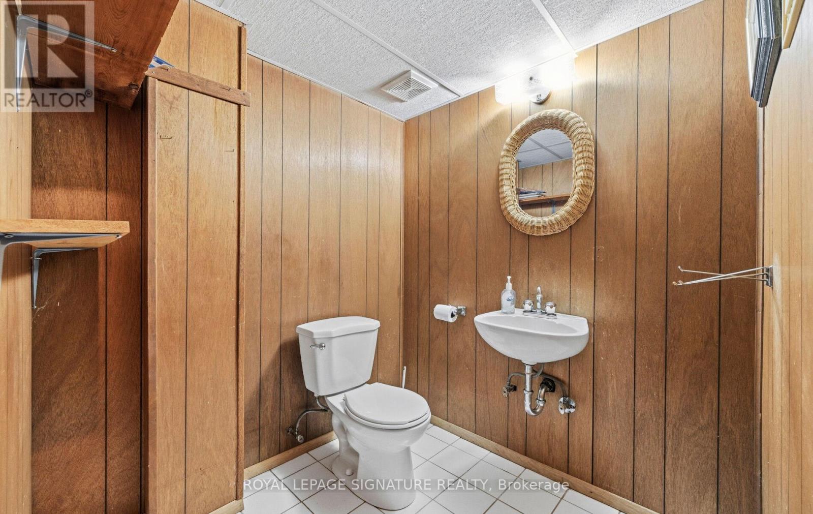1322 KELLY ROAD - 34