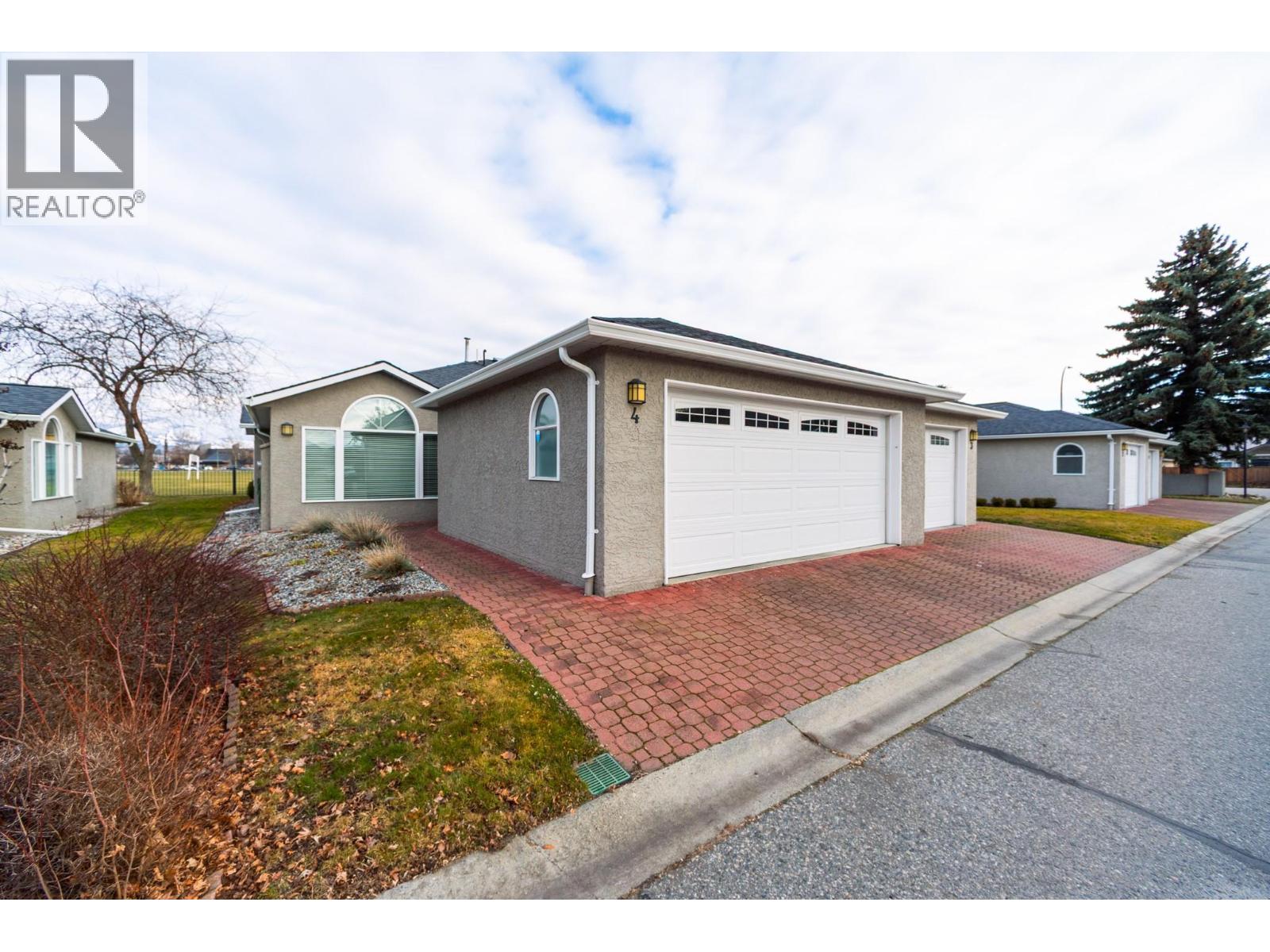 #4 1020 Lanfranco Road - 1