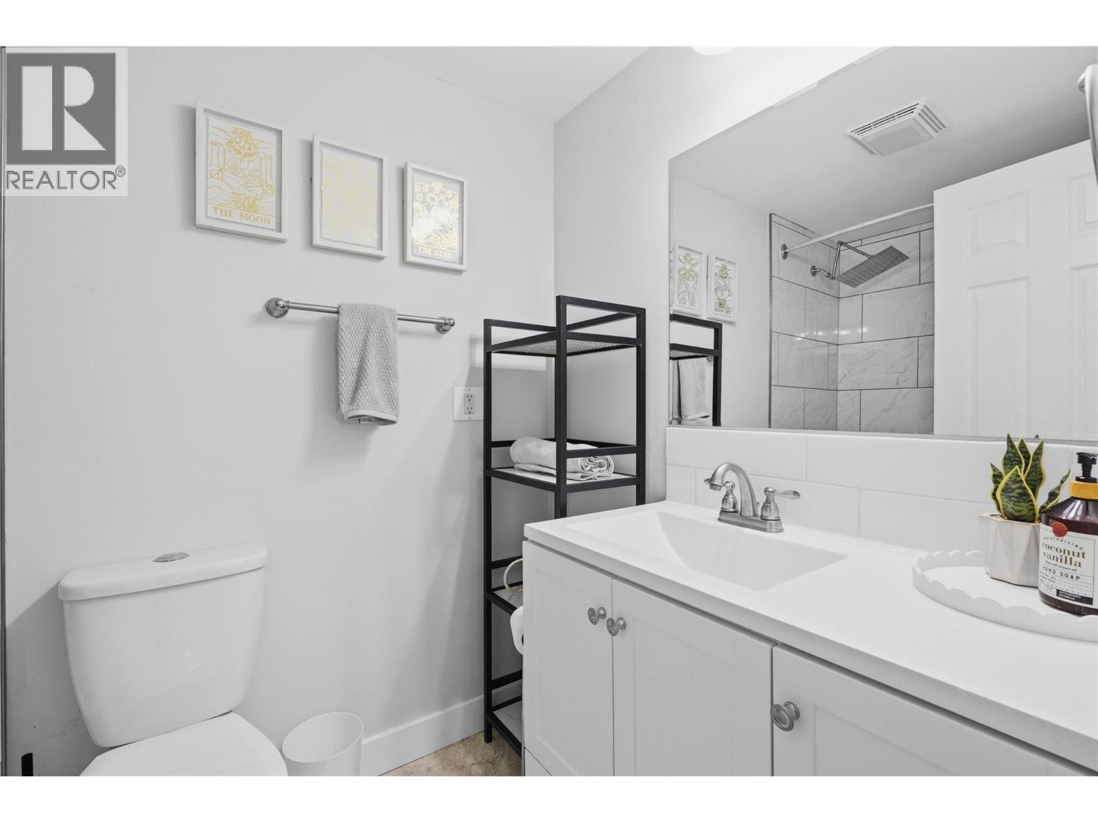 922 DYNES Avenue Unit# 207, Penticton