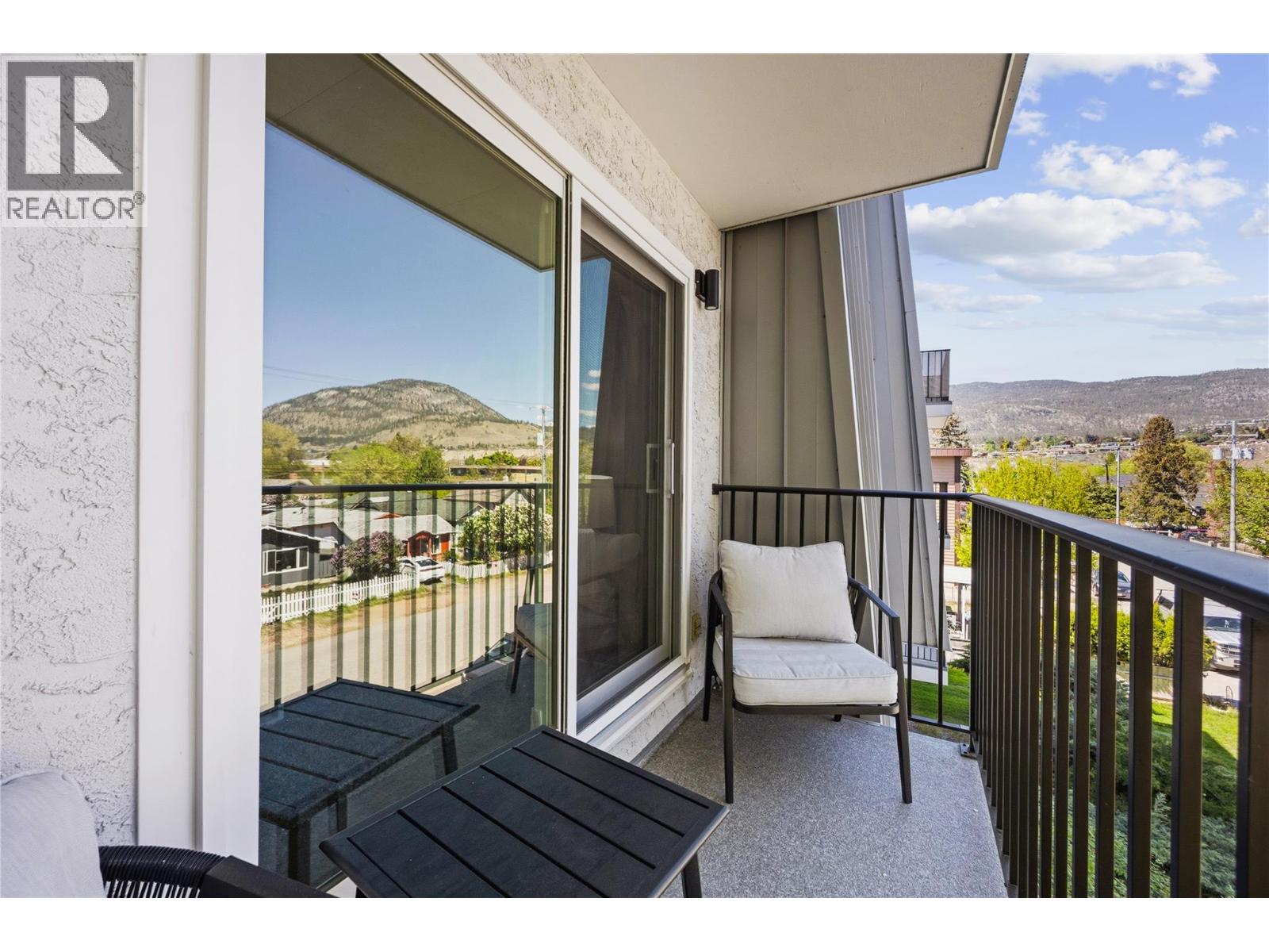 922 DYNES Avenue Unit# 207, Penticton
