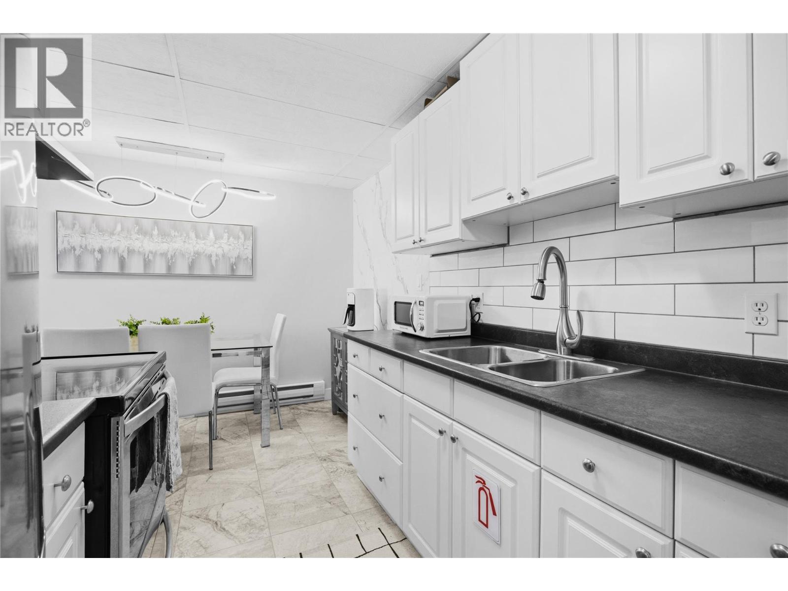 922 DYNES Avenue Unit# 207, Penticton