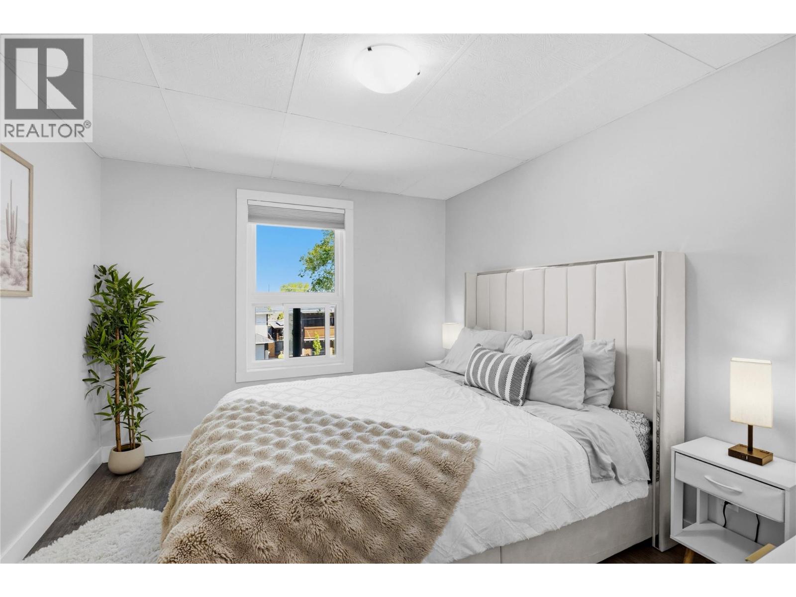 922 DYNES Avenue Unit# 207, Penticton