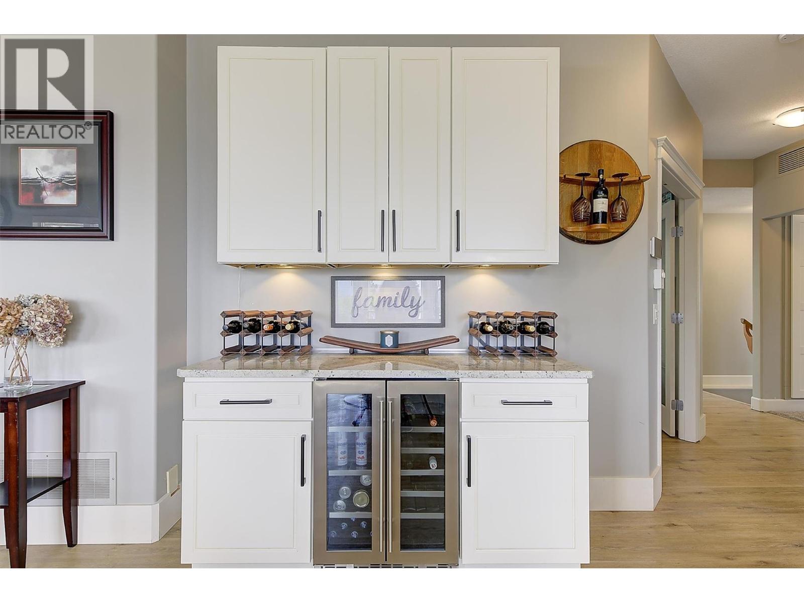 1027 James Hockey Place, Kelowna