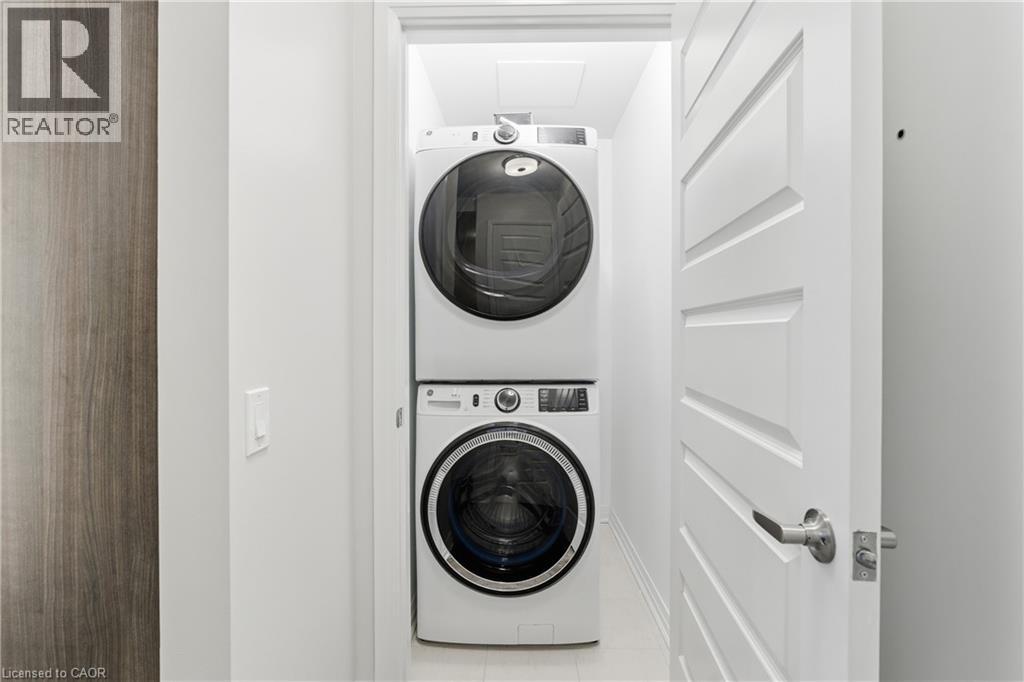 470 GORDON KRANTZ Avenue Unit# 204, Milton, Ontario, L9T2X5 — Photo 16