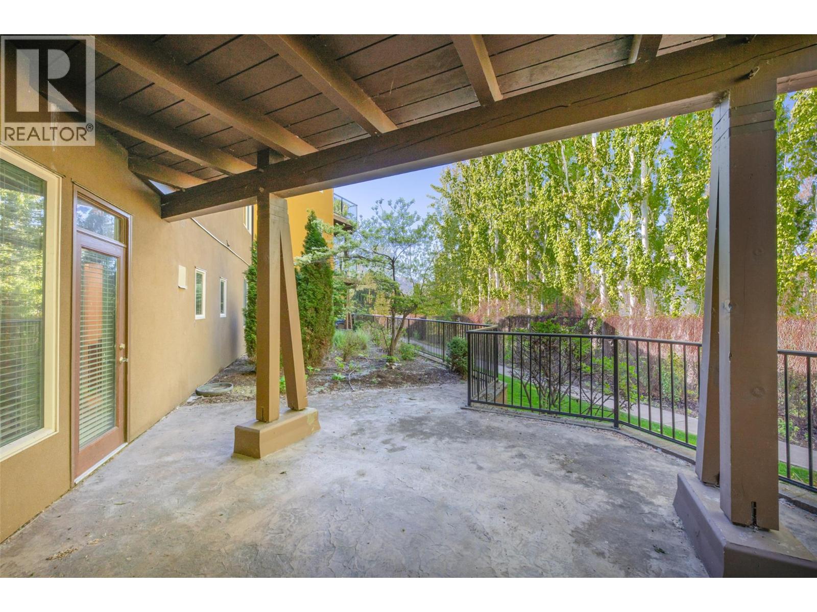 #2104 4042 Pritchard Drive - 11