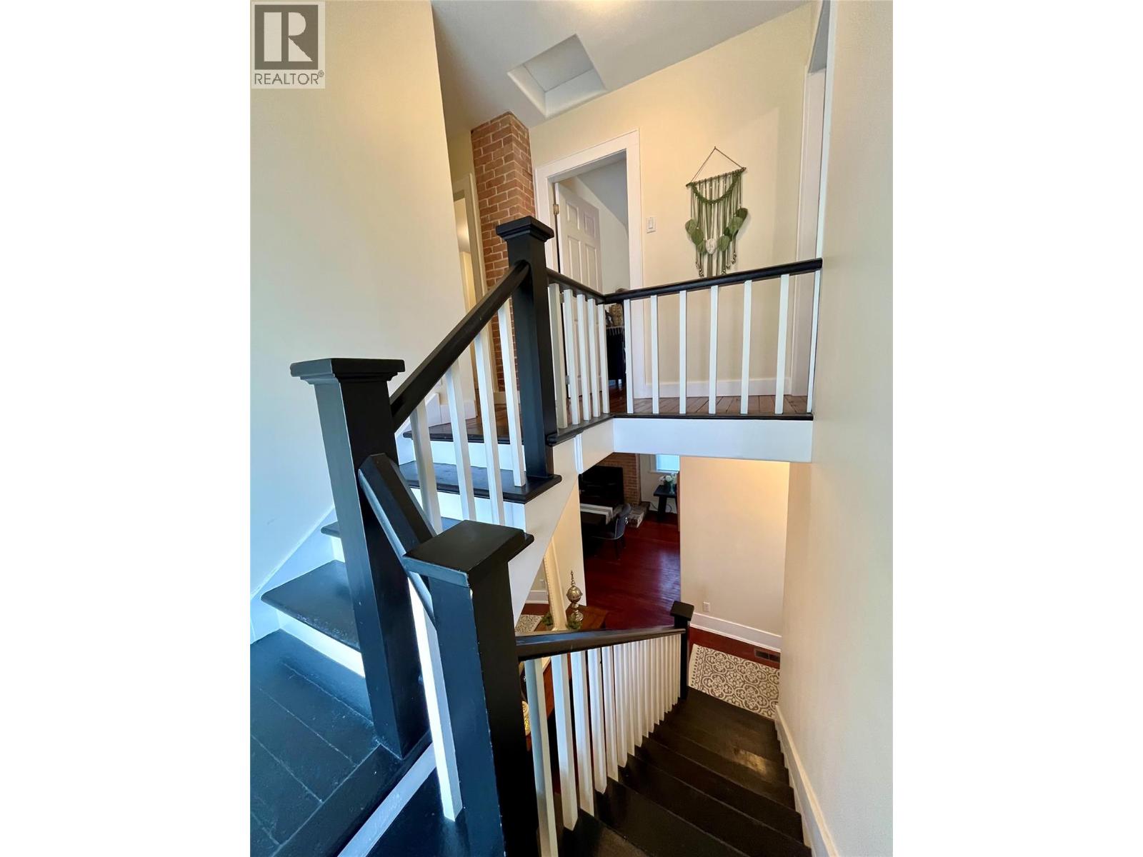 2070 RIVERSIDE Avenue - 20