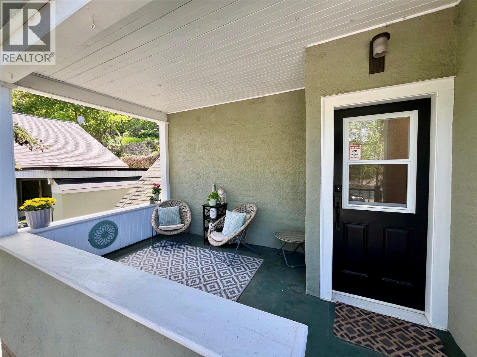 2070 RIVERSIDE Avenue - 5