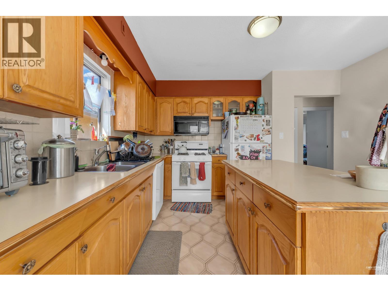 3 Bed, 2 Bath House for Sale in Vancouver – 2576 PARKER STREET, Vancouver - Image 29