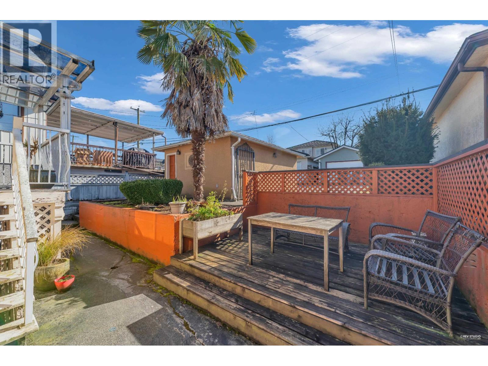 3 Bed, 2 Bath House for Sale in Vancouver – 2576 PARKER STREET, Vancouver - Image 17