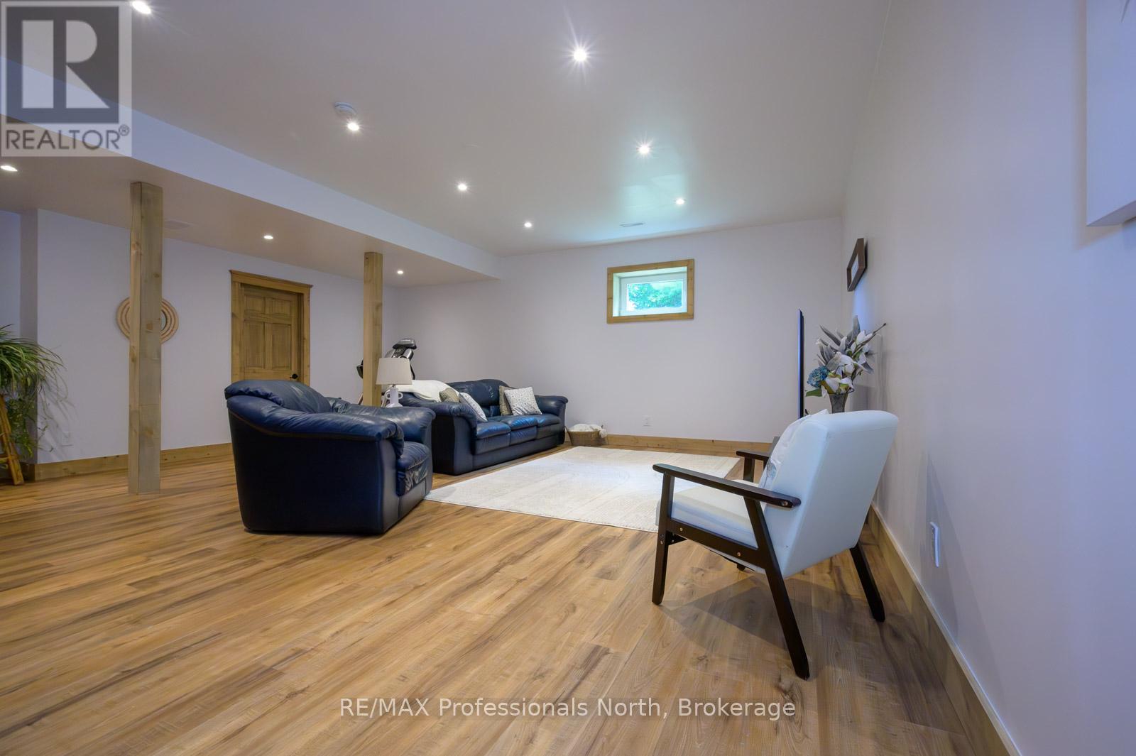 427 SKYHILLS ROAD - 32