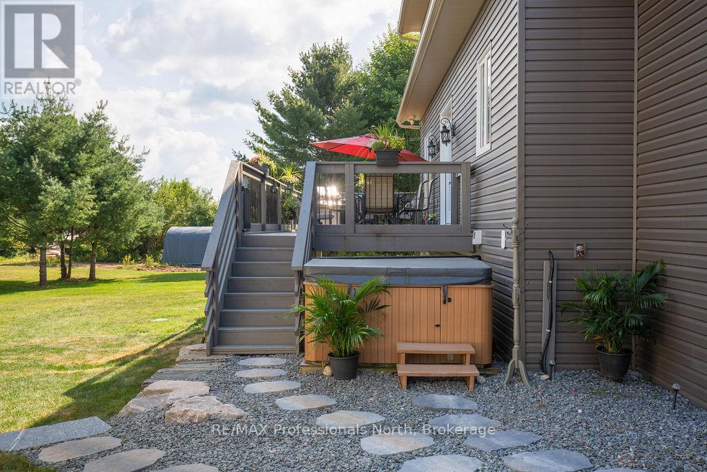 427 SKYHILLS ROAD - 40