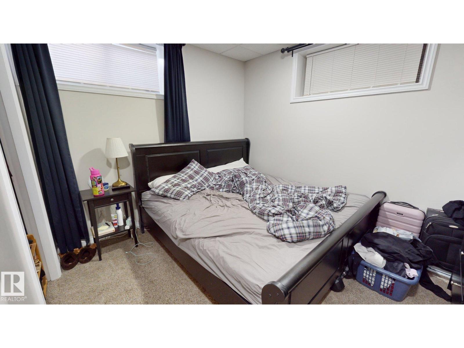 325 CUTTS CO NW, Edmonton