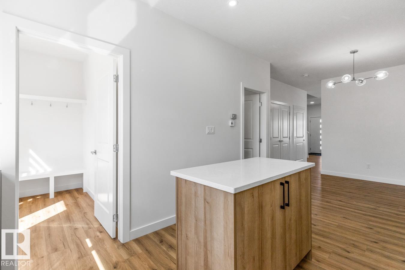 6625 46 AV, Beaumont