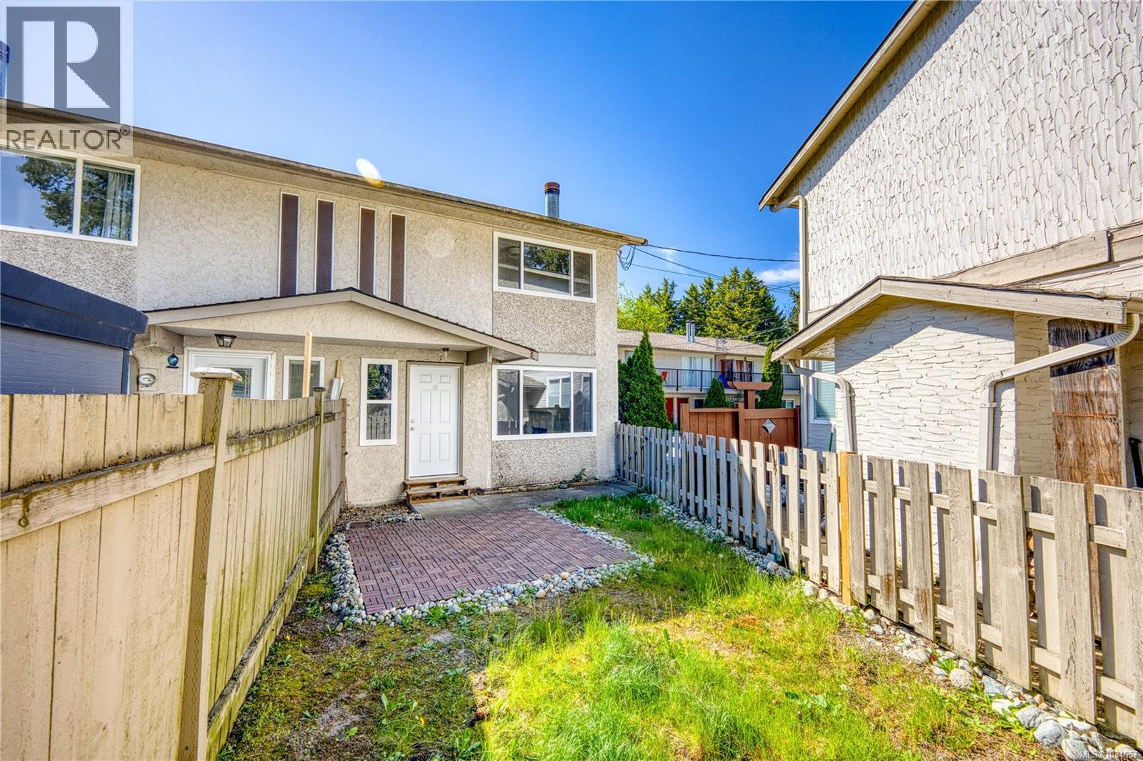 1620 Fuller St - Image 2