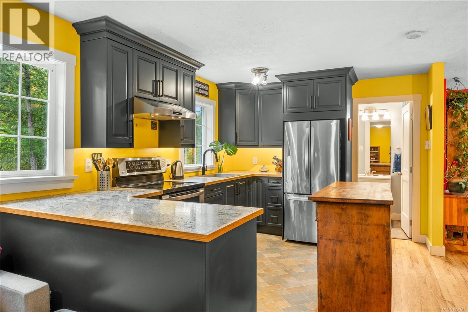 5708 River Valley Rd - 5