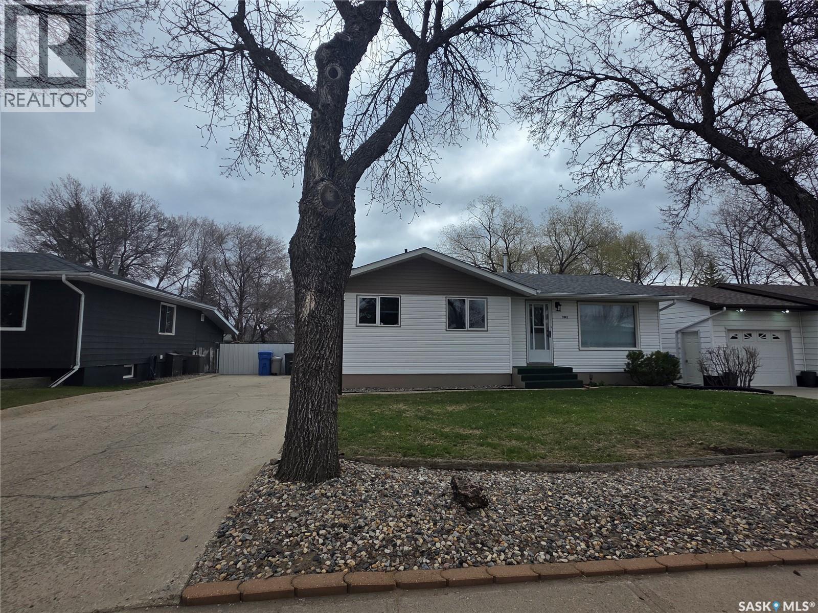 1841 Gibbs ROAD - Image 2