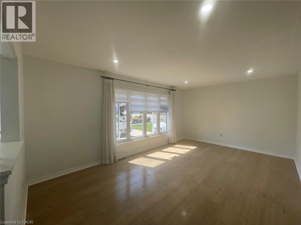 45 ENDFIELD Avenue Unit# 1, Hamilton, Ontario, L8T2L3 — Photo 4