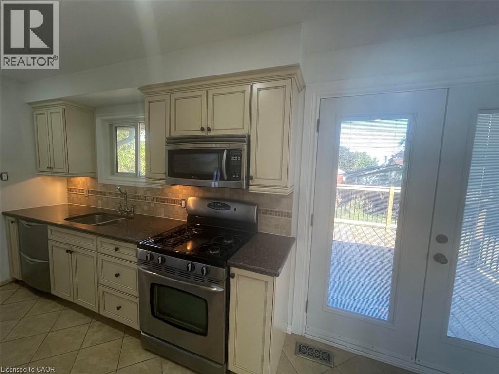 45 ENDFIELD Avenue Unit# 1, Hamilton, Ontario, L8T2L3 — Photo 7
