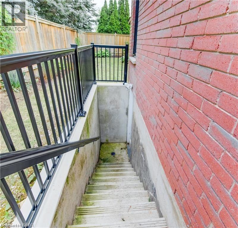 3 WESTVIEW Crescent Unit# LOWER, Kitchener, Ontario, N2N2V7 — Photo 6