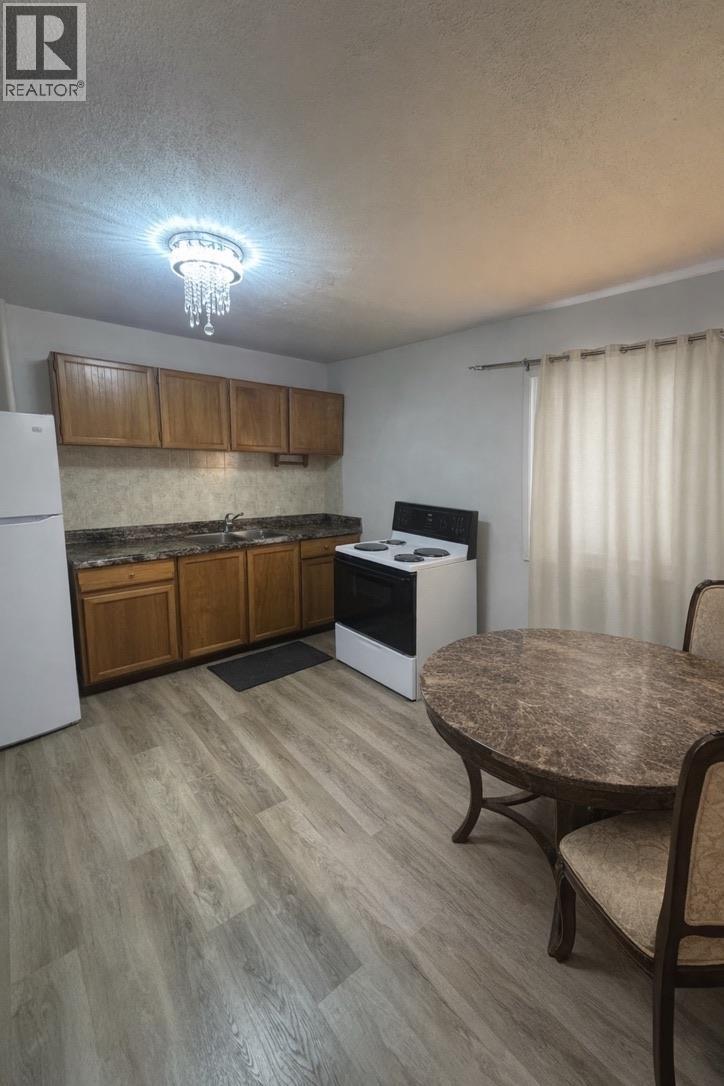 Photo 8 of 17 — 534 IRWIN STREET · Prince George, BC