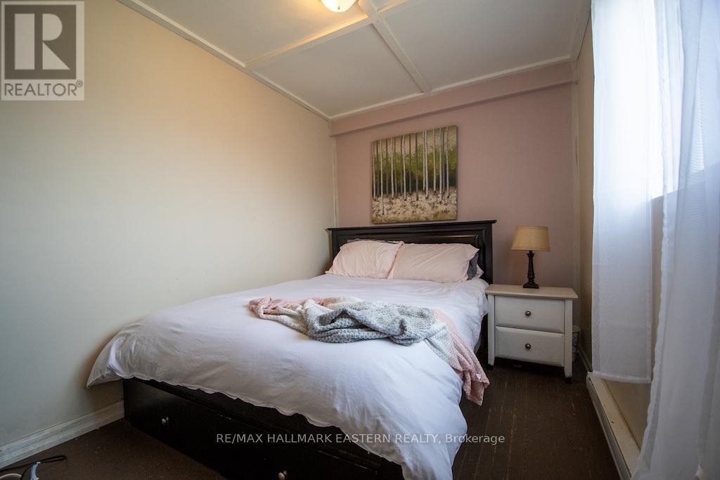 2305 THURSTONIA ROAD - 17
