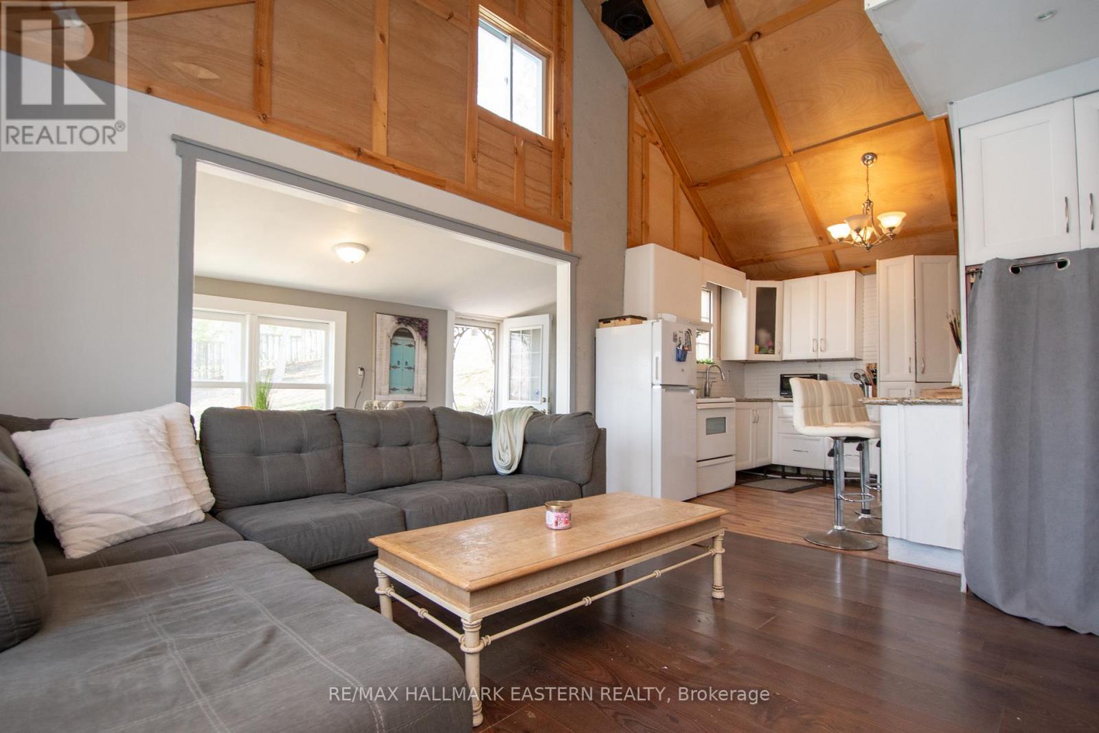 2305 THURSTONIA ROAD - 7