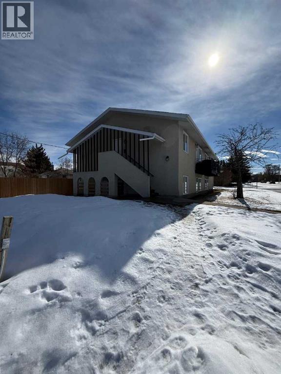 5805 56 Avenue - 12