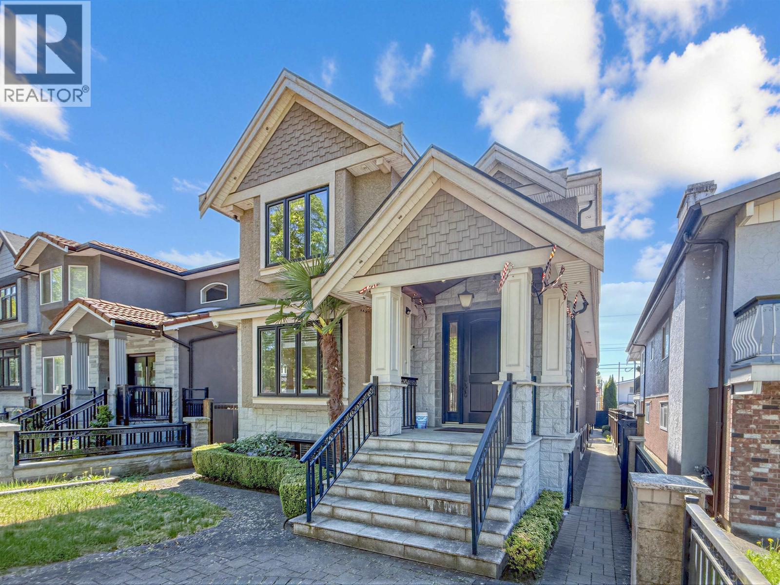 10 Bed, 7 Bath House for Sale in Vancouver – 2456 E 45TH AVENUE, Vancouver - Image 31