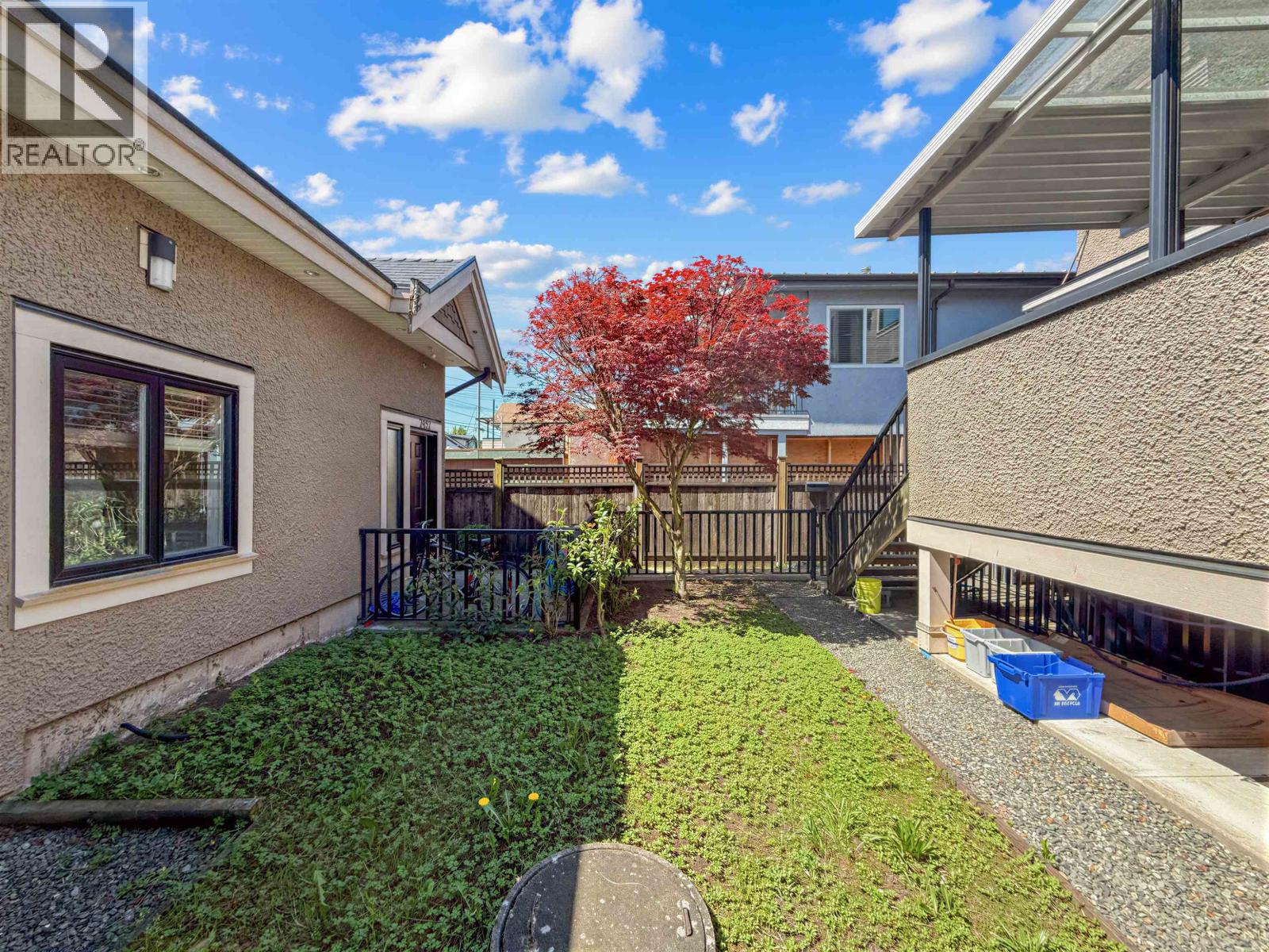 10 Bed, 7 Bath House for Sale in Vancouver – 2456 E 45TH AVENUE, Vancouver - Image 36