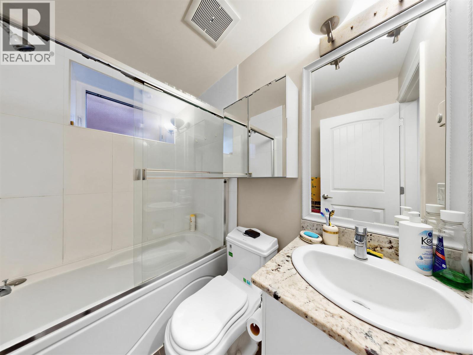 10 Bed, 7 Bath House for Sale in Vancouver – 2456 E 45TH AVENUE, Vancouver - Image 28