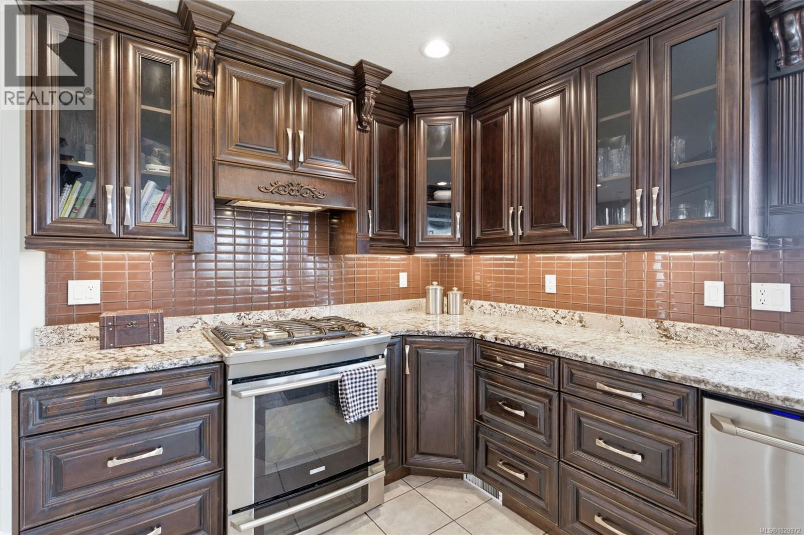 296 Cilaire Dr - 24