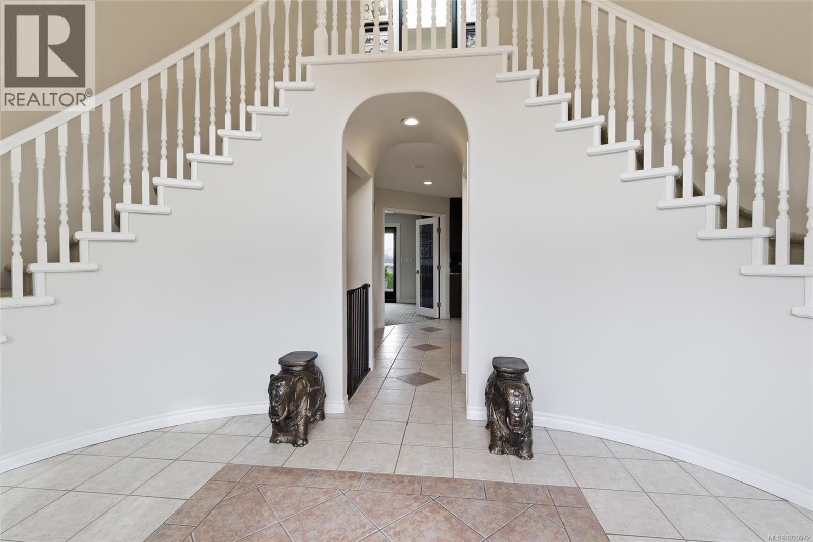 296 Cilaire Dr - 4