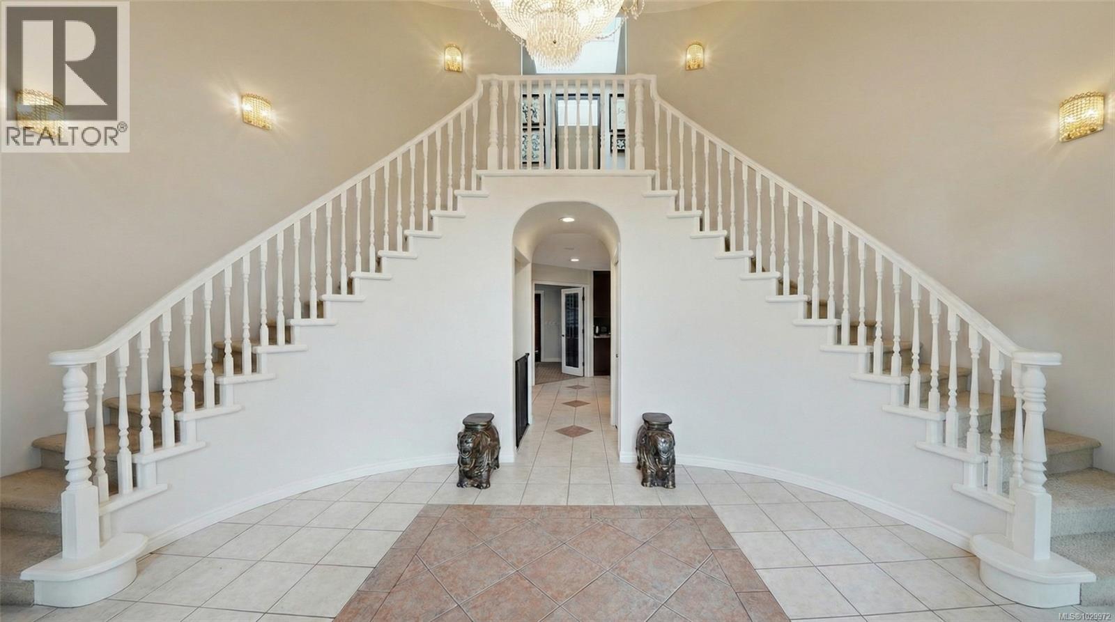 296 Cilaire Dr - 86