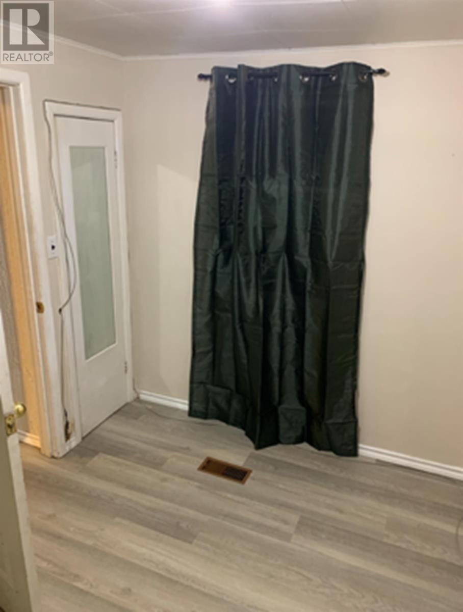 347 Syndicate AVE N - 6