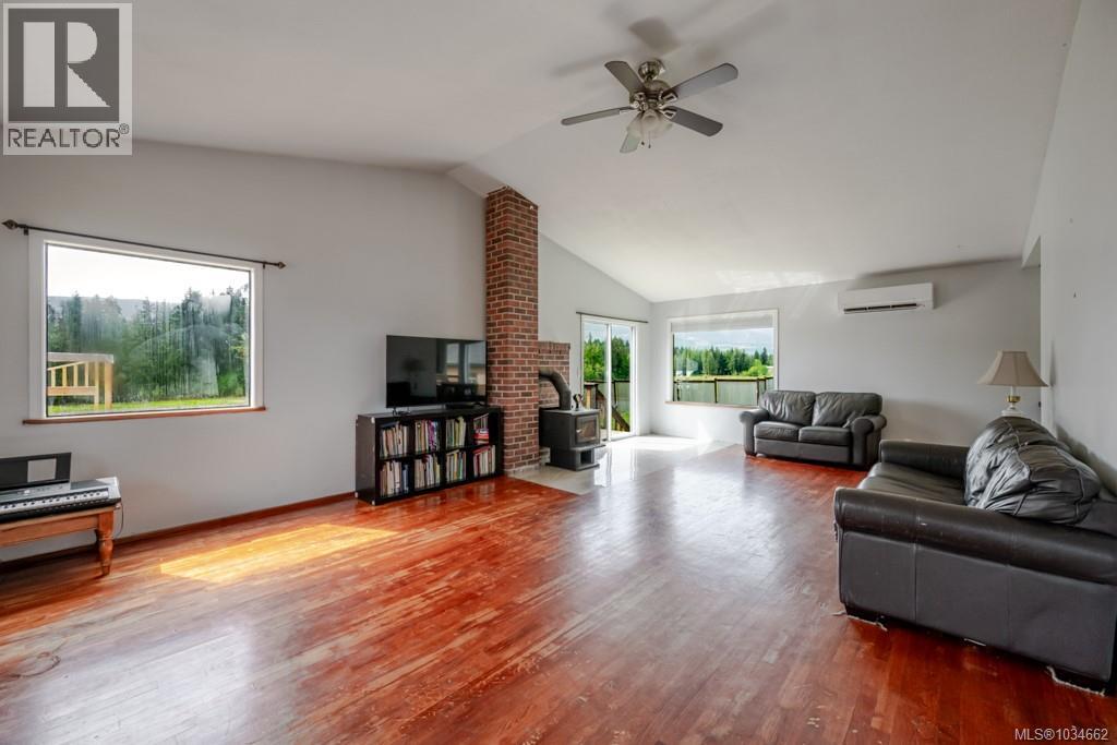 981 Pratt Rd - 5