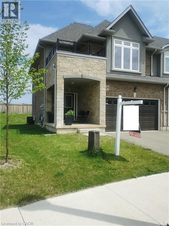25 PINOT Crescent, Stoney Creek, Ontario, L8E0J8 — Photo 2