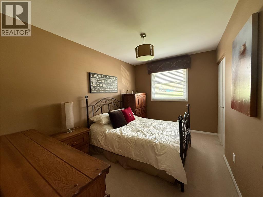 1044 Cathcart BOULEVARD, Sarnia, Ontario, N7S2H2 — Photo 8