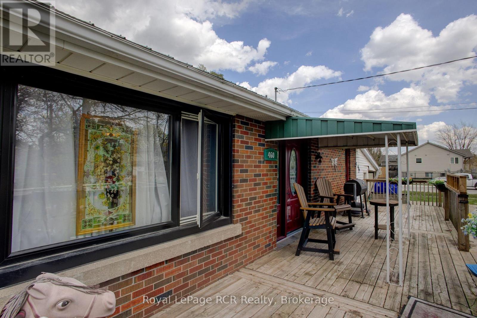 460 DOMVILLE STREET - 4