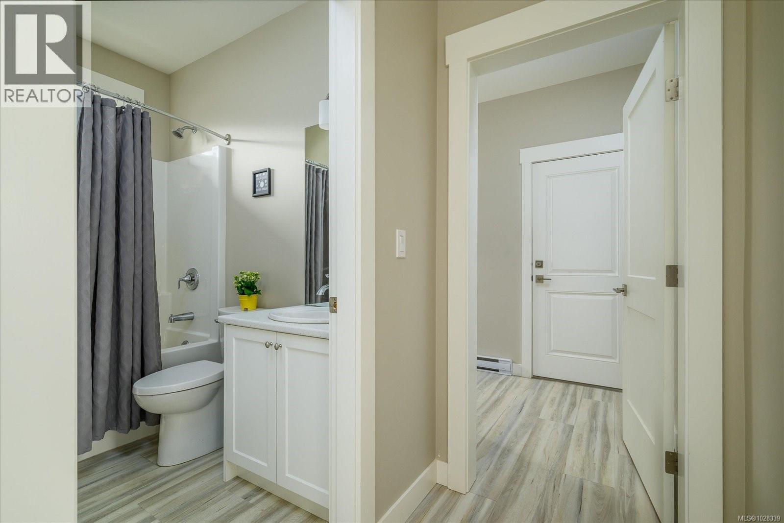 104 Lee Ave - 24