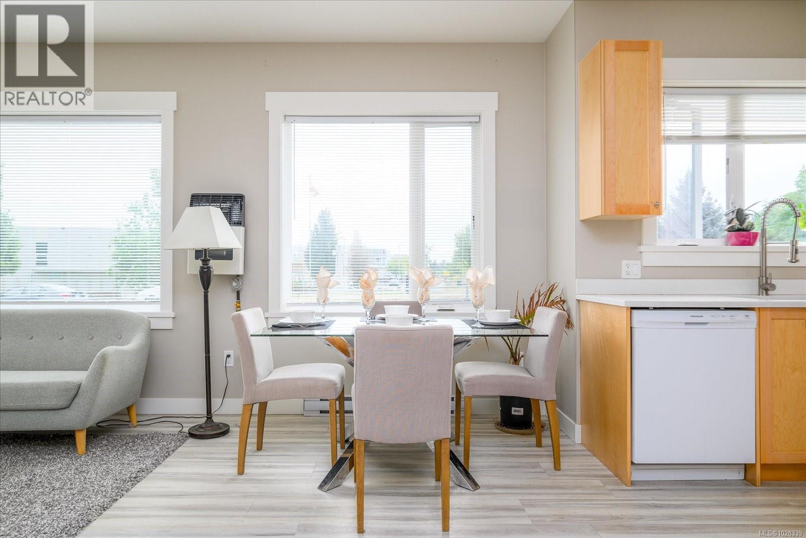 104 Lee Ave - Image 3
