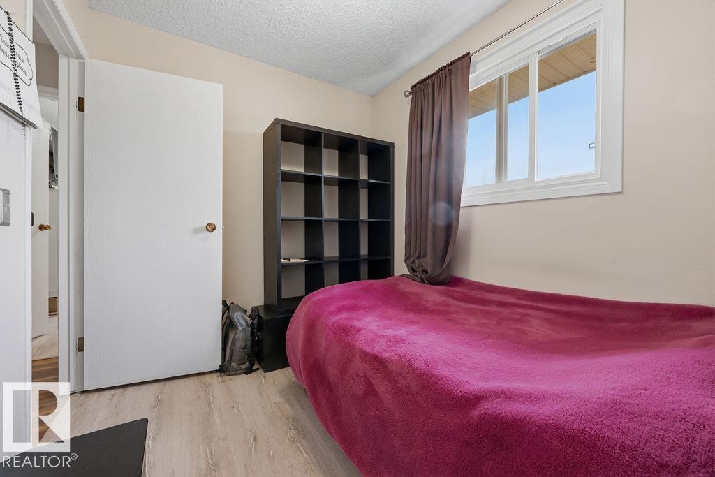 7422 188 ST NW - 20