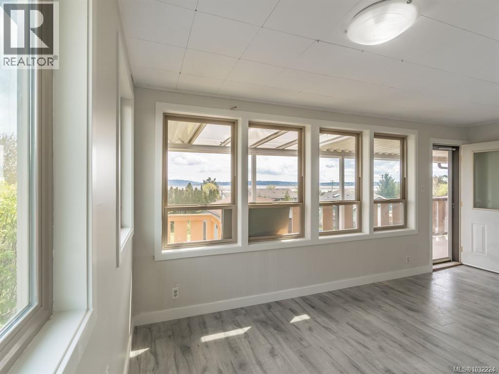 18 Gillespie St S - 22