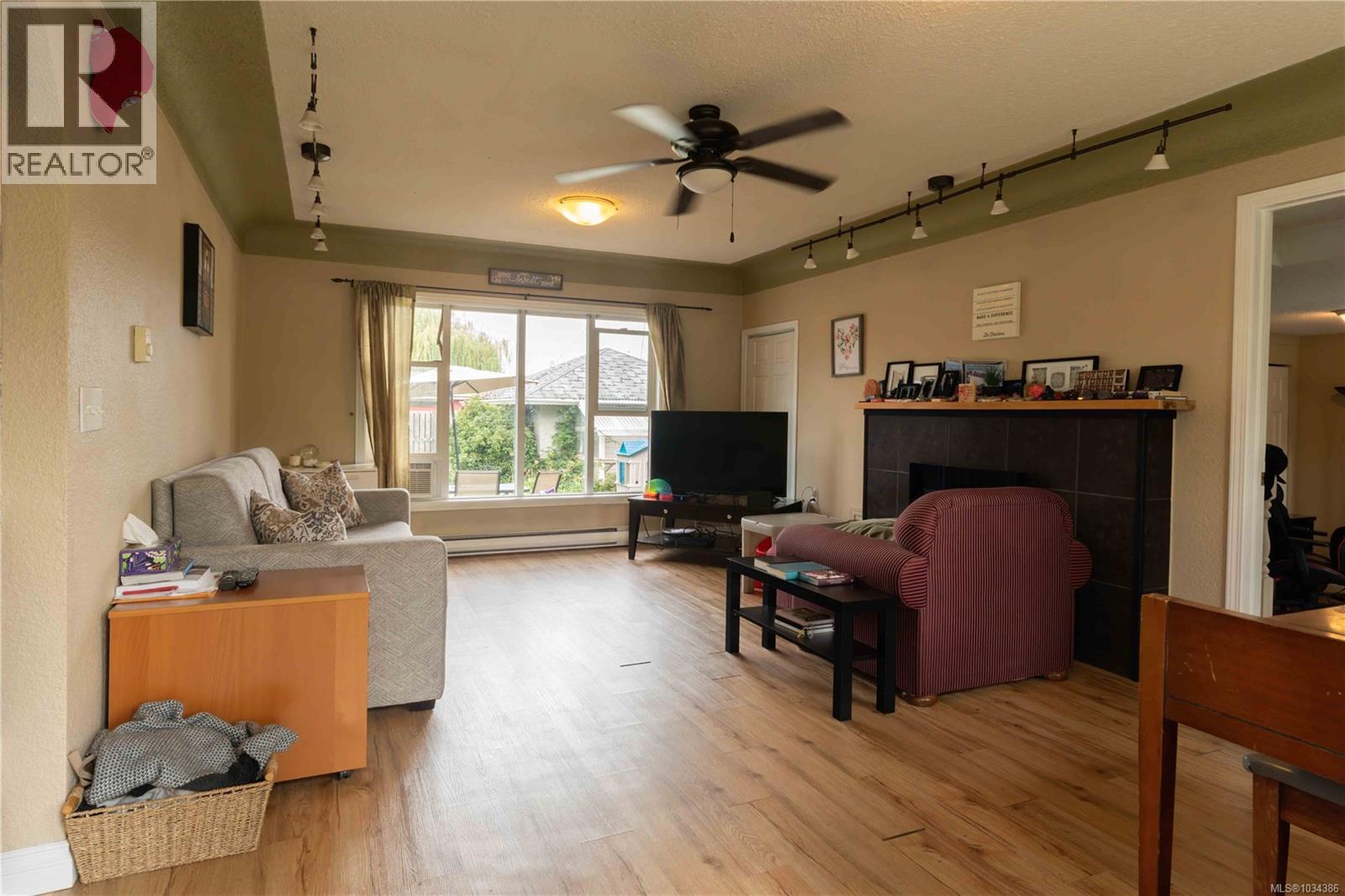 141 Jensen Ave E - 18