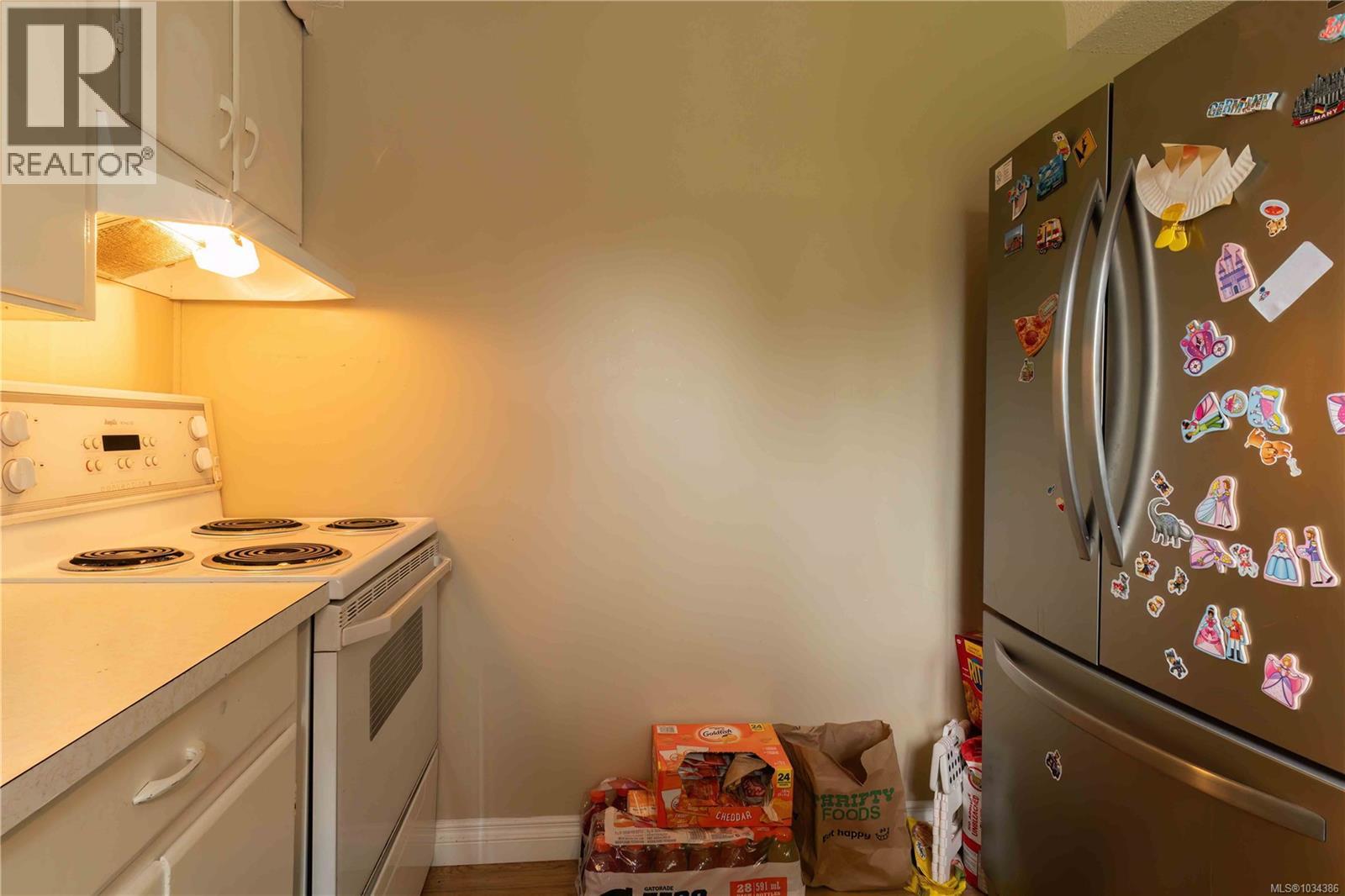 141 Jensen Ave E - 12