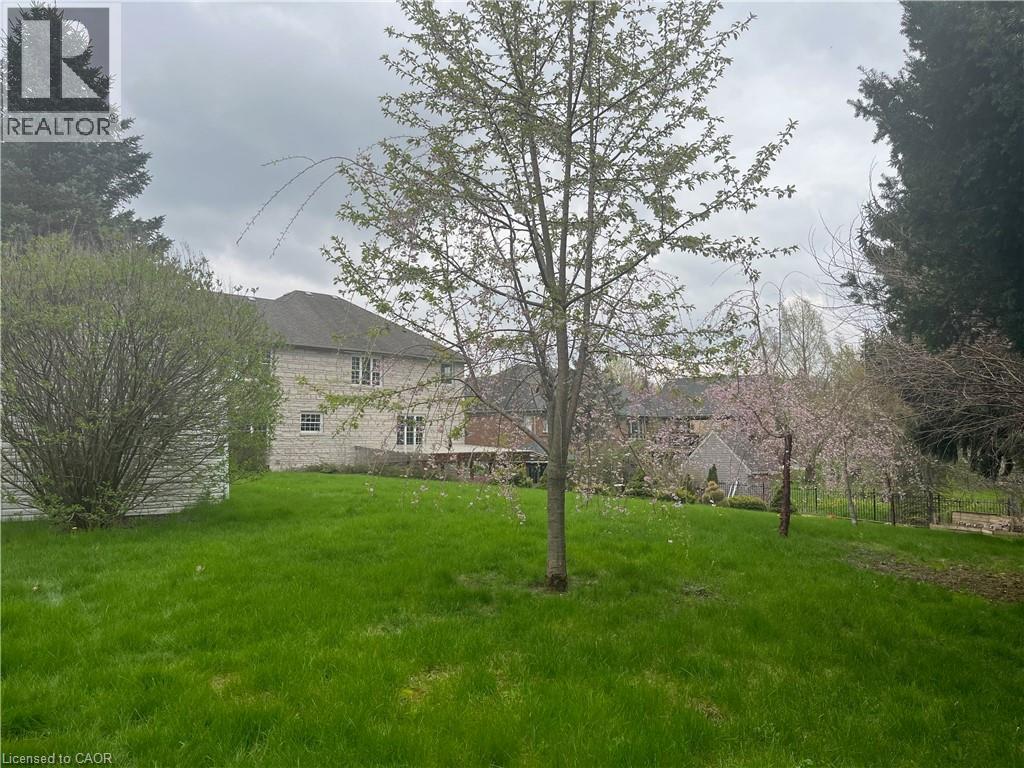 15 ROYAL YORK Court Unit# Upper, St. George, Ontario, N0E1N0 — Photo 25