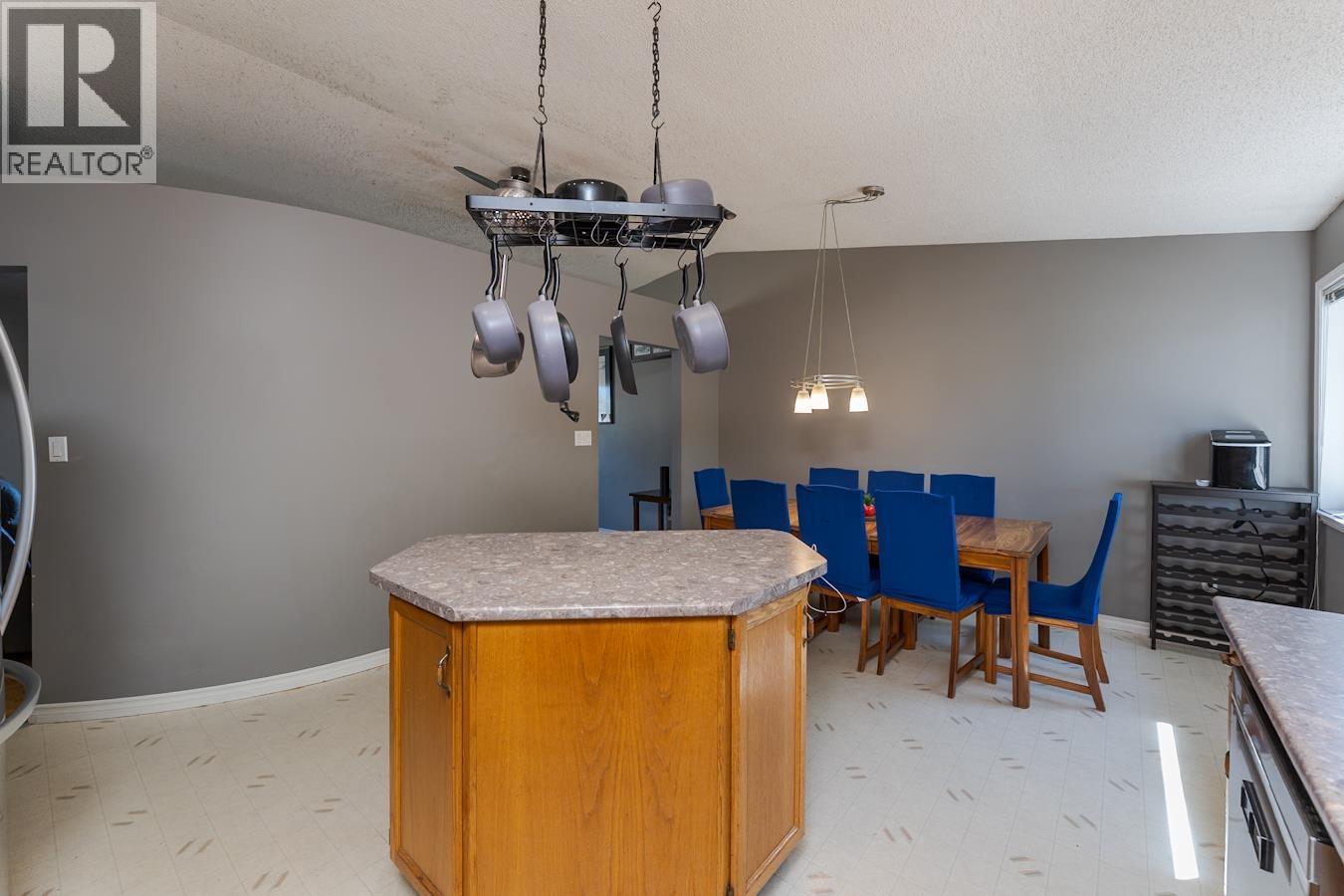 1467 VILLAGE AVENUE - 7
