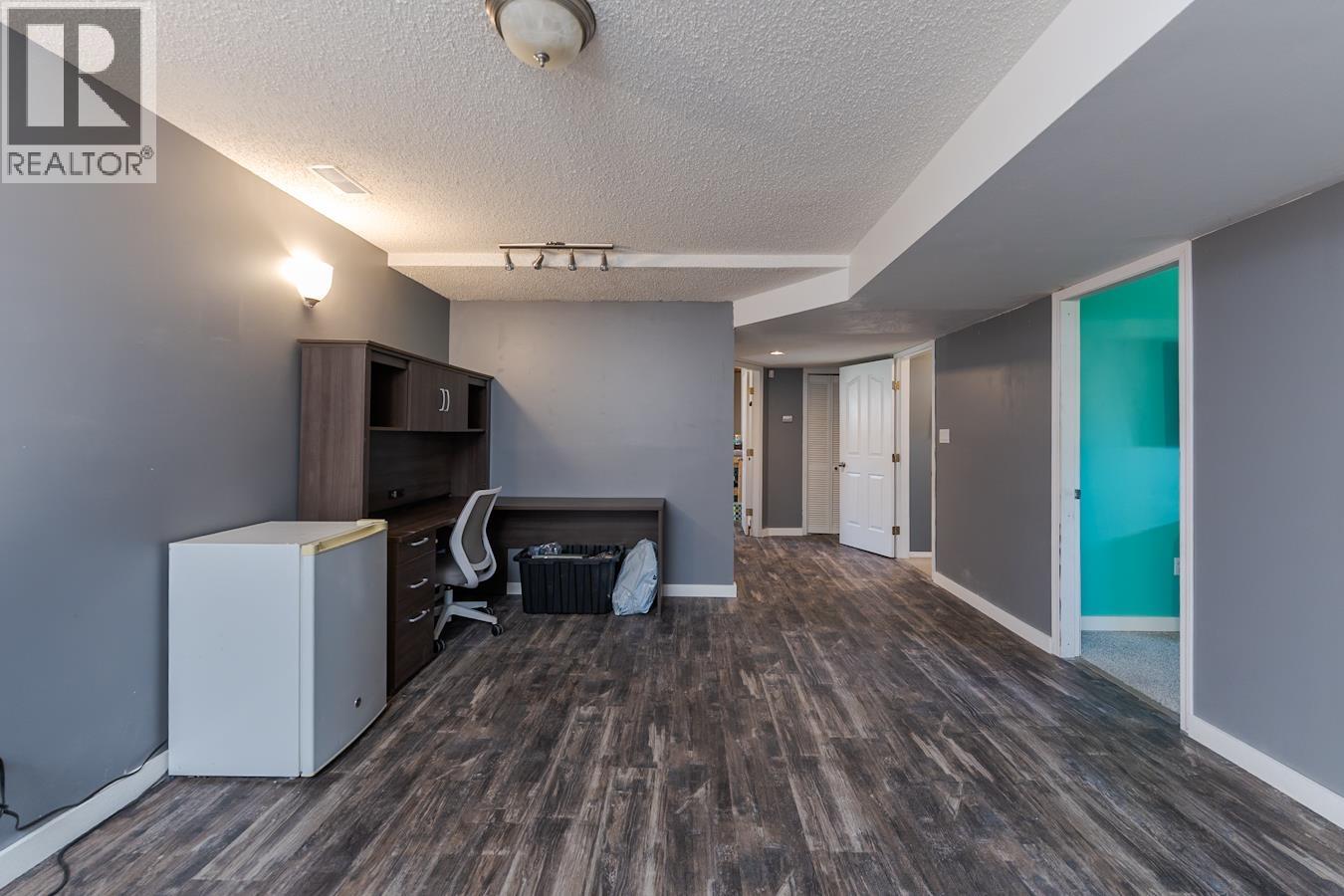 1467 VILLAGE AVENUE - 26