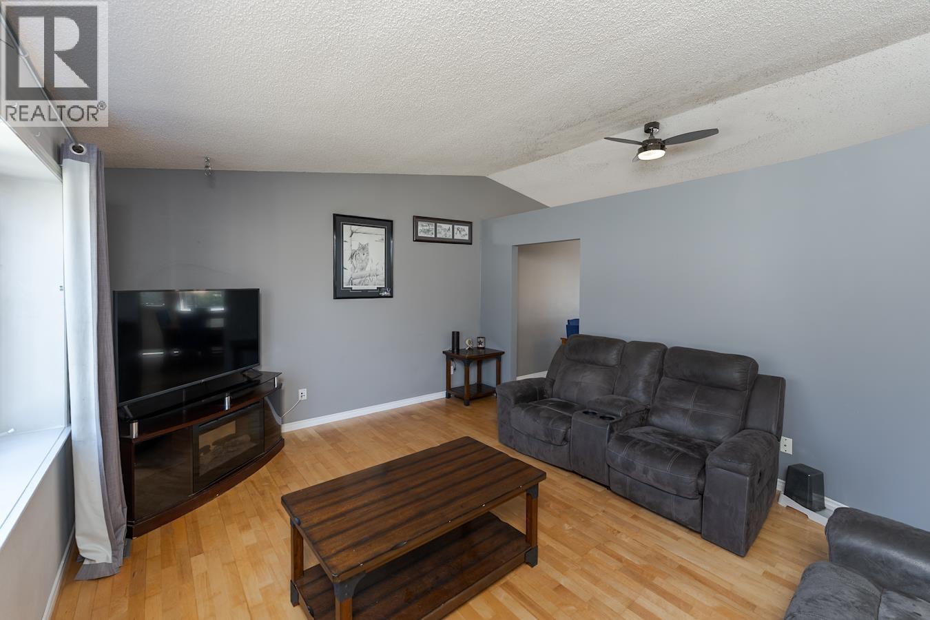 1467 VILLAGE AVENUE - 30
