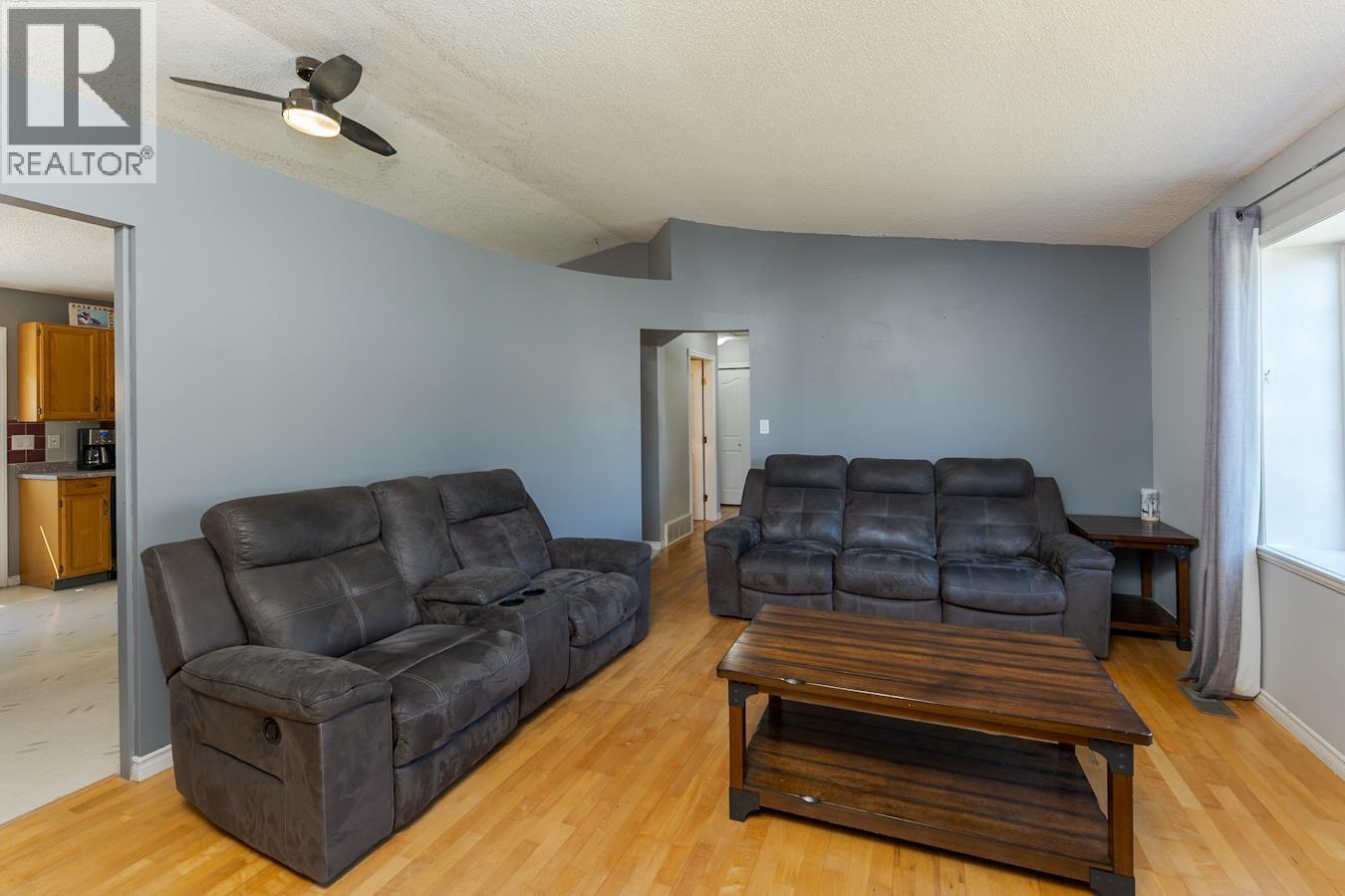 1467 VILLAGE AVENUE - 11