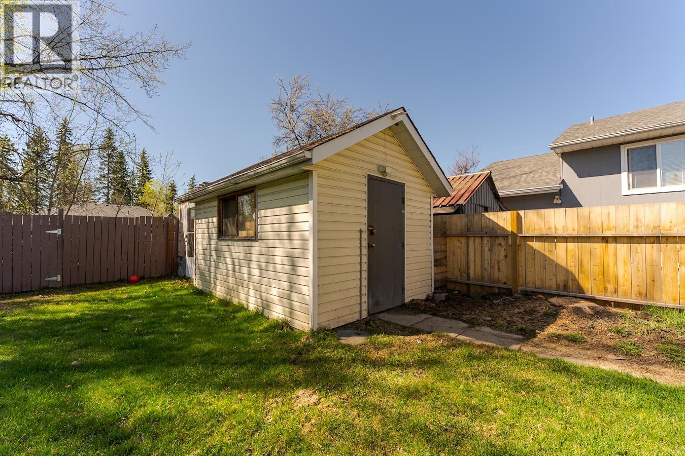 1467 VILLAGE AVENUE - 36